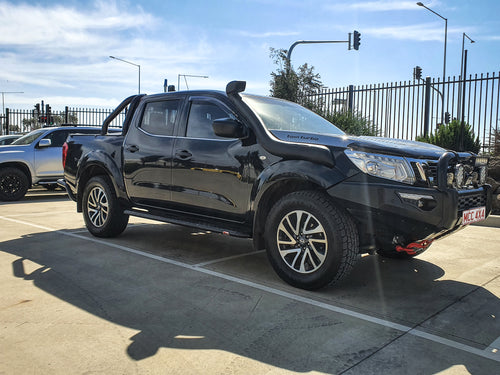 Navara NP300 Side Step