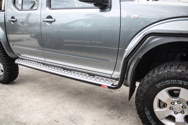 Navara D40 039SBSR Side Step and Rail Package (Sand Black) (50mm Bull Bar) - SKU MCC-03006-039SBSR