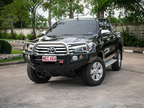 Hilux 2016-2020 707-01 Falcon Bull Bar Single Stainless Loop Package (LED Foglight) - SKU MCC-01017-701SSLFOG