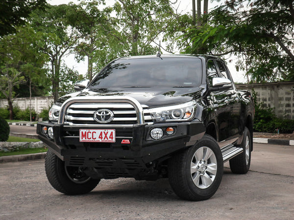 Hilux 2016-2020 707-01 Falcon Bull Bar Single Black Loop Package (LED Foglight) - SKU MCC-01017-701SBLFOG