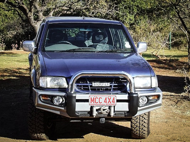 2004 holden deals rodeo bullbar