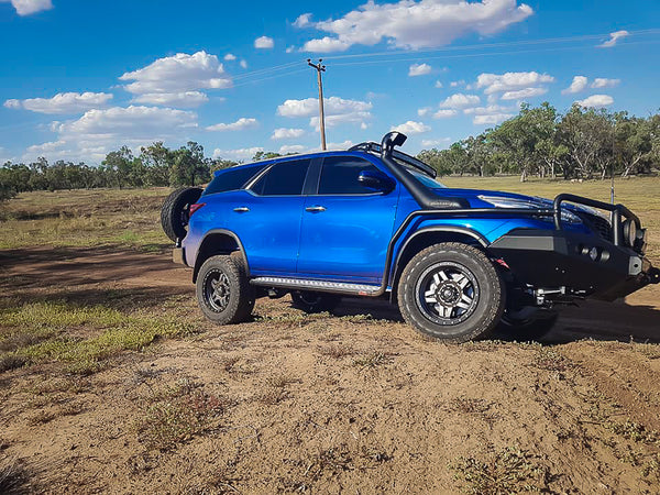 Fortuner 2015-Current 039SBSR Side Step and Rail Package (Sand Black) (50mm Bull Bar) - SKU MCC-01018-039SBSR