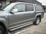 Amarok 2011-On 309SBK Side Step Package (Sand Black) - SKU MCC-04001-309SBS